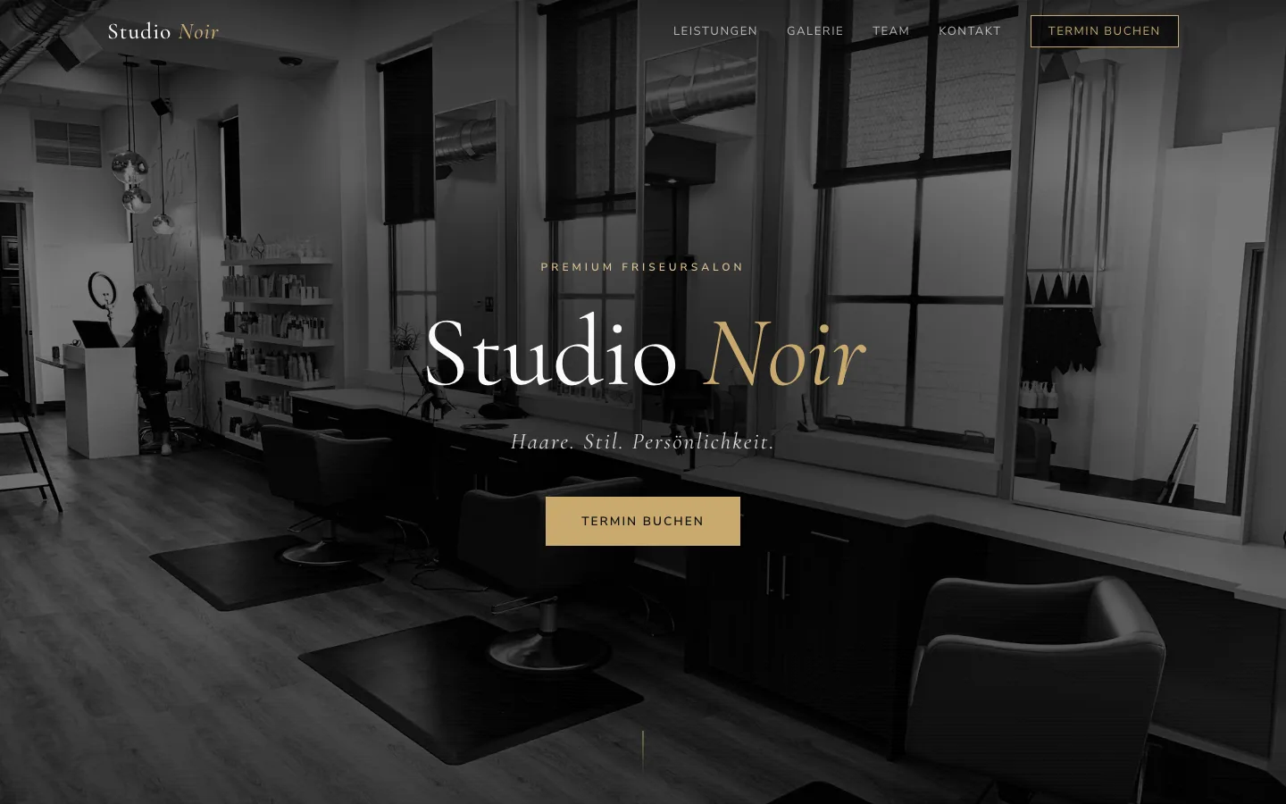 Desktop-Ansicht der Studio-Noir-Demo: Startseite mit Salonfoto, Schriftzug Studio Noir und Button Termin buchen